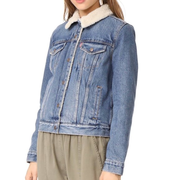 ✨HOST PICK✨ Levi's Original Sherpa Trucker Jacket - Picture 3 of 10